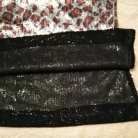 Oleg Cassini Mini Sequin Top - Picture 9 of 11